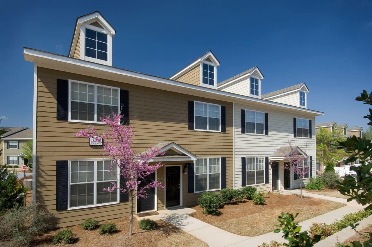 sundancecreektownhomes-exterior-mcdonough-ga-2